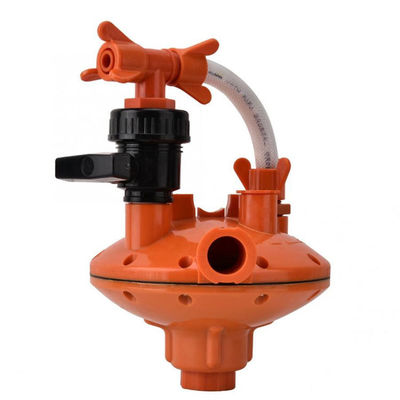 Regulator ciśnienia wody w klatce dla kur niosek 8-10 ml / min